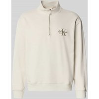 Calvin Klein Jeans Sweatshirt mit Stehkragen in Offwhite, Größe L Calvin Klein Jeans Sweatshirt mit Stehkragen in Offwhite, Größe L von Calvin Klein Jeans
