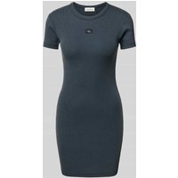 Calvin Klein Jeans T-Shirt-Kleid mit Label-Patch und Rundhalsausschnitt in Anthrazit, Größe L Calvin Klein Jeans T-Shirt-Kleid mit Label-Patch und Rundhalsausschnitt in Anthrazit, Größe L von Calvin Klein Jeans