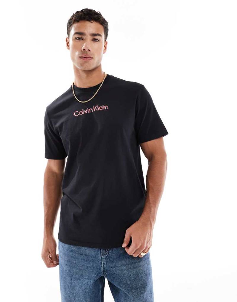 Calvin Klein Jeans - T-Shirt in Schwarz mit verzerrtem Logo von Calvin Klein Jeans