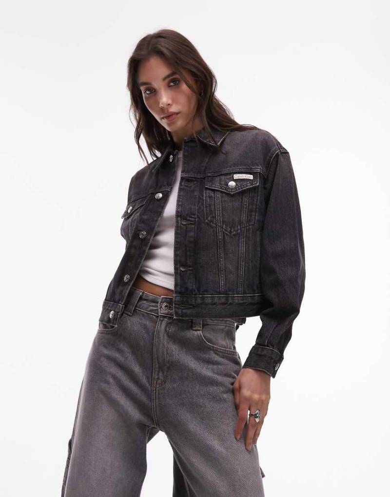 Calvin Klein Jeans - Truckerjacke aus Denim im 90er-Jahre-Stil in Schwarz von Calvin Klein Jeans