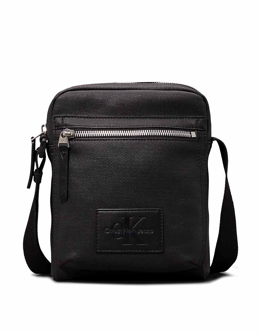 Calvin Klein Jeans - Umhängetasche in Schwarz von Calvin Klein Jeans