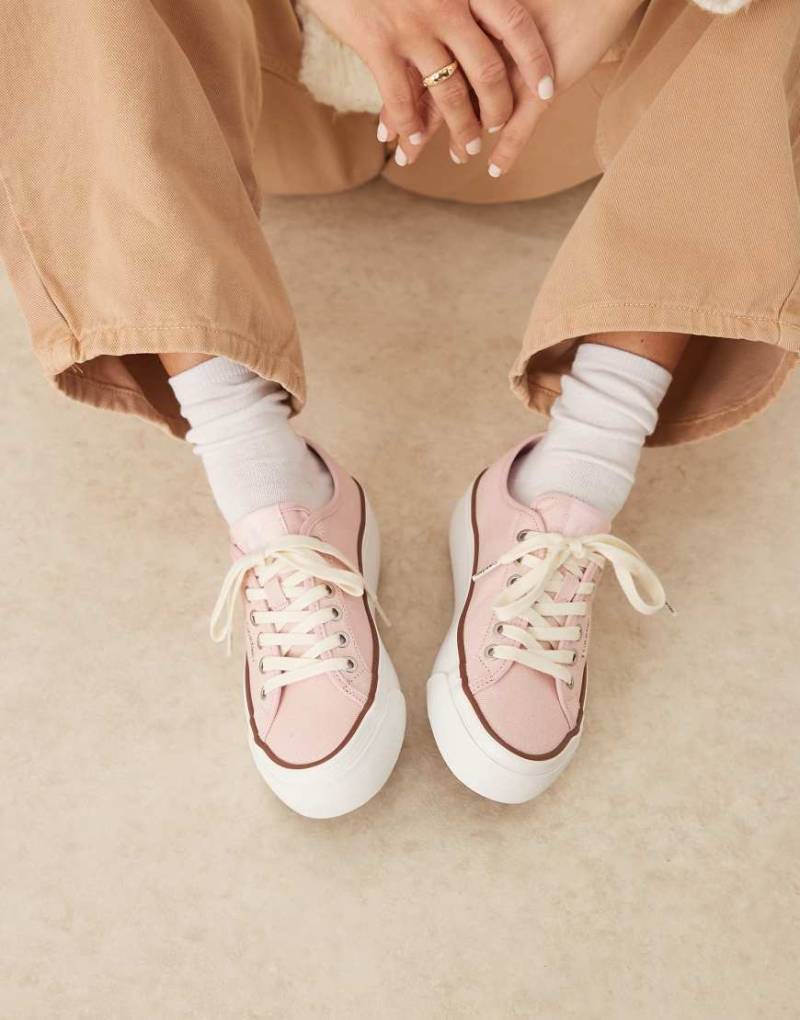 Calvin Klein Jeans - Vulc - Canvas-Sneaker in Rosa mit flacher Plateausohle von Calvin Klein Jeans