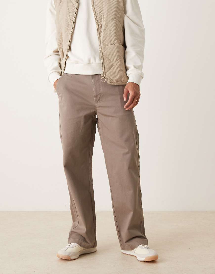 Calvin Klein Jeans - Weite Chinohose im Stil der 90er in Taupe-Neutral von Calvin Klein Jeans