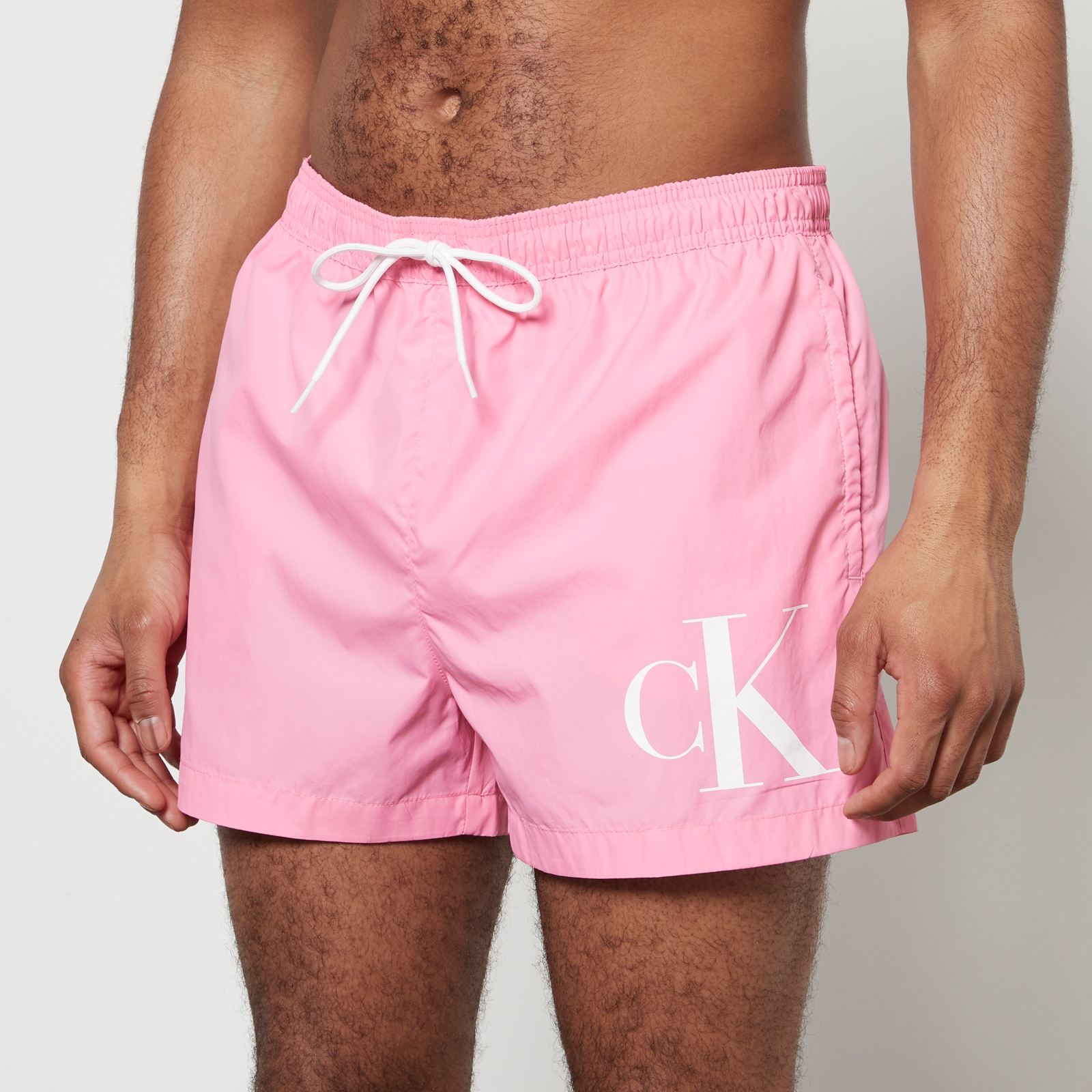 Calvin Klein Swimwear Monogram Shell Swim Shorts - L von Calvin Klein Swimwear