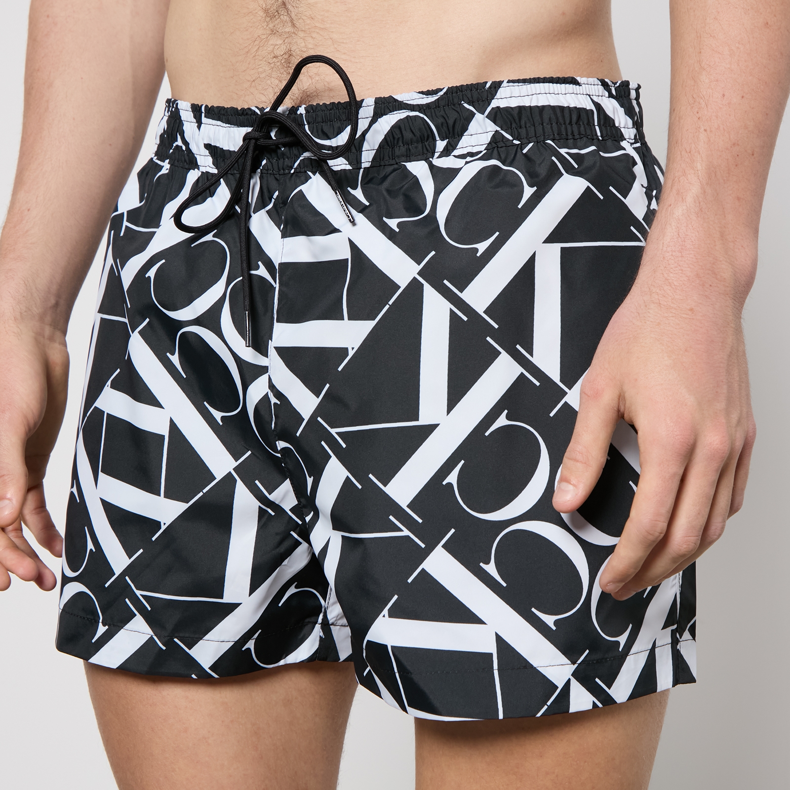 Calvin Klein Swimwear Shell Swimming Shorts - L von Calvin Klein Swimwear