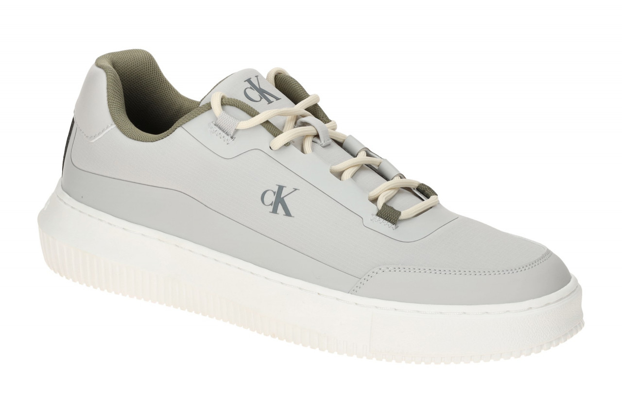 Calvin Klein CHUNKY CUPSOLE TECH RIPSTOP YM01204 0IS hell-grau - sportliche H... von Calvin Klein