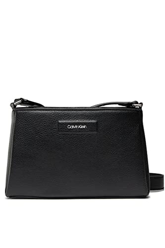 Calvin Klein Damen Dressed SMALL Flap Crossbody K60K609692 Crossovers, Schwarz (Ck Black) von Calvin Klein Jeans