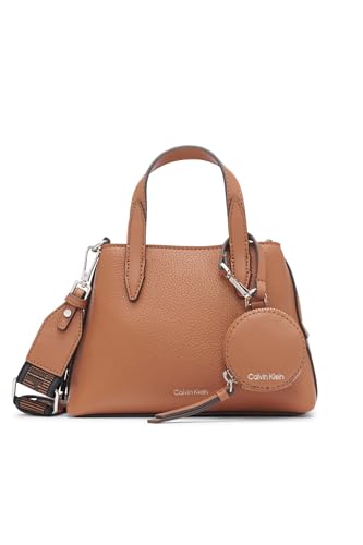 Calvin Klein Damen Millie 2-in-1 Mini-Umhängetasche mit DREI Fächern, Caramel von Calvin Klein