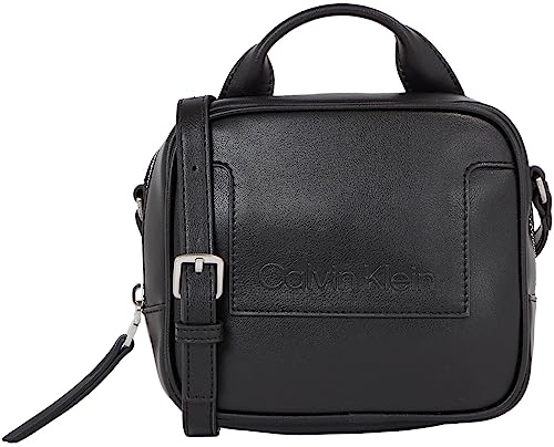 Calvin Klein Damen Umhängetasche Camera Bag Klein, Schwarz (Ck Black), Onesize von Calvin Klein