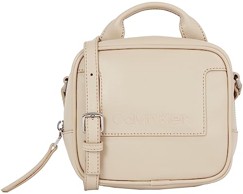 Calvin Klein Damen Umhängetasche Camera Bag Klein, Elfenbein (Doeskin), Onesize von Calvin Klein