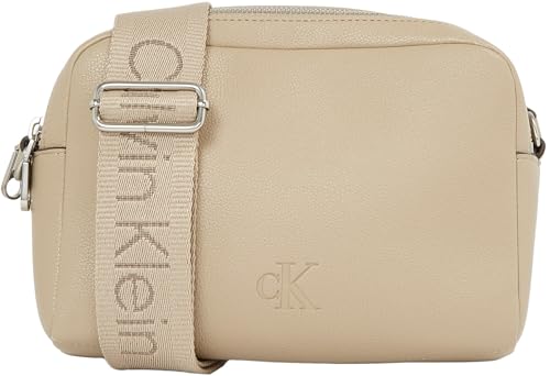 Calvin Klein Damen Umhängetasche Ultralight Camera Bag Breiter Tragegurt, Grau (Crockery), Einheitsgröße von Calvin Klein