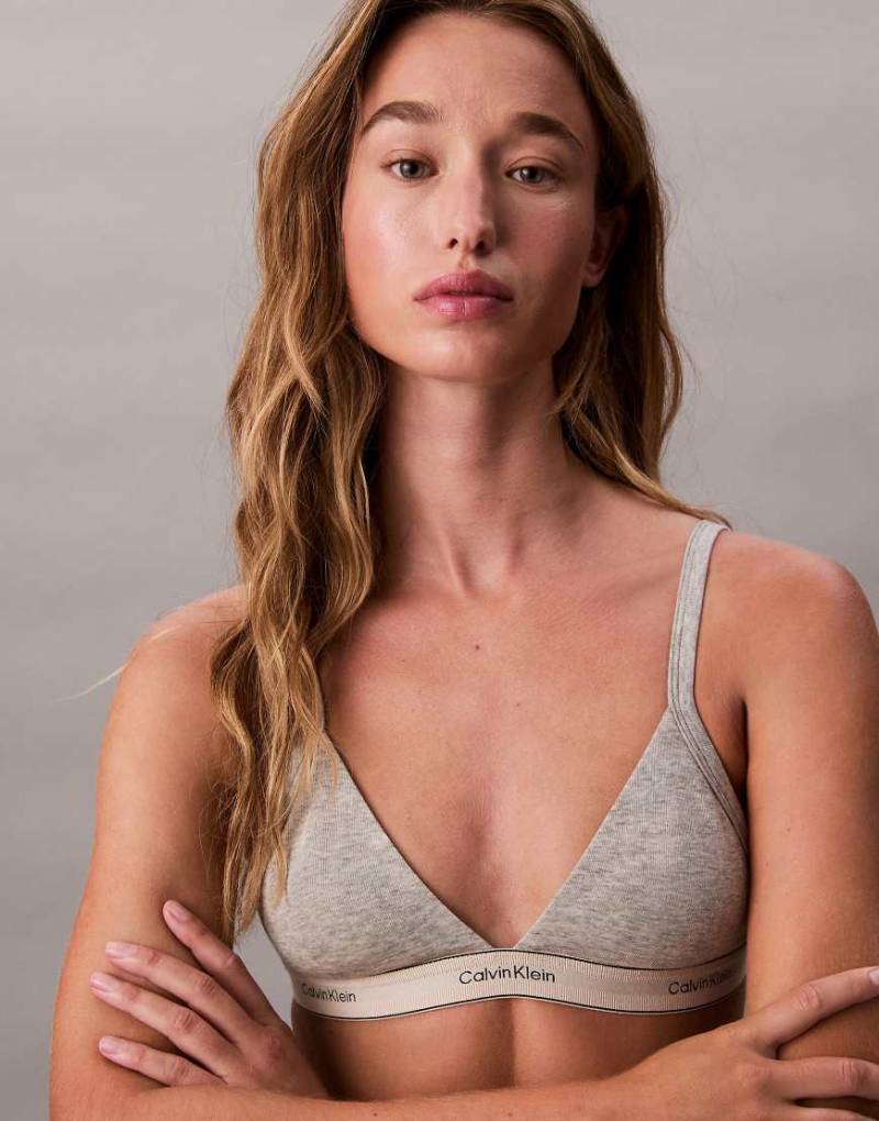 Calvin Klein - Heritage Cotton - Ungefütterter Triangel-BH in meliertem Grau von Calvin Klein