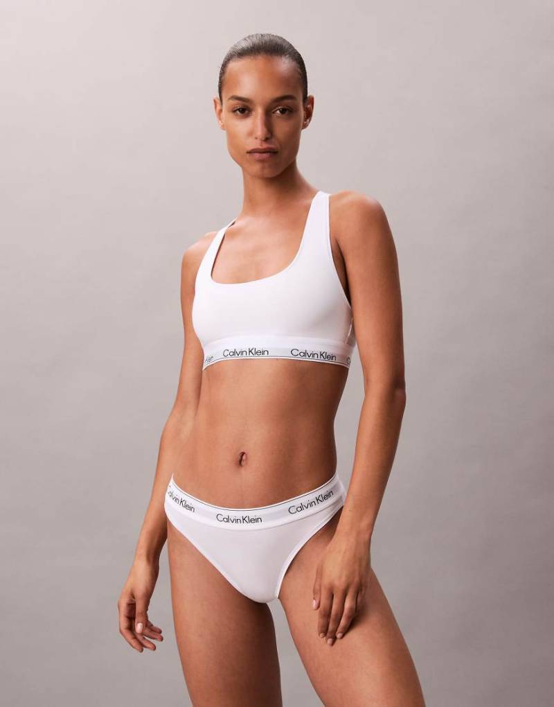 Calvin Klein - Icon Cotton Modal - Ungefüttertes Bustier in Weiß mit U-Ausschnitt Calvin Klein - Icon Cotton Modal - Ungefüttertes Bustier in Weiß mit U-Ausschnitt von Calvin Klein