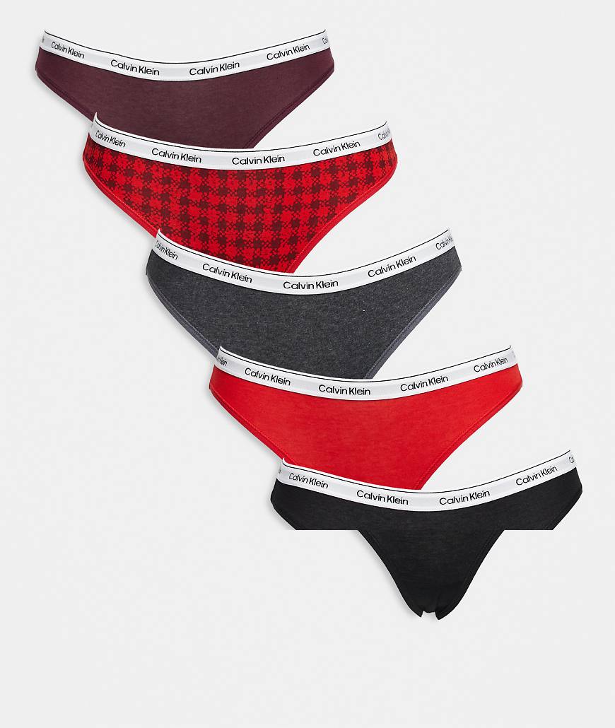 Calvin Klein - Icon Logo - 5er-Pack Bikinislips in Schwarz/Grau/Burgunderrot/rot kariert mit Markenlogo-Bunt von Calvin Klein