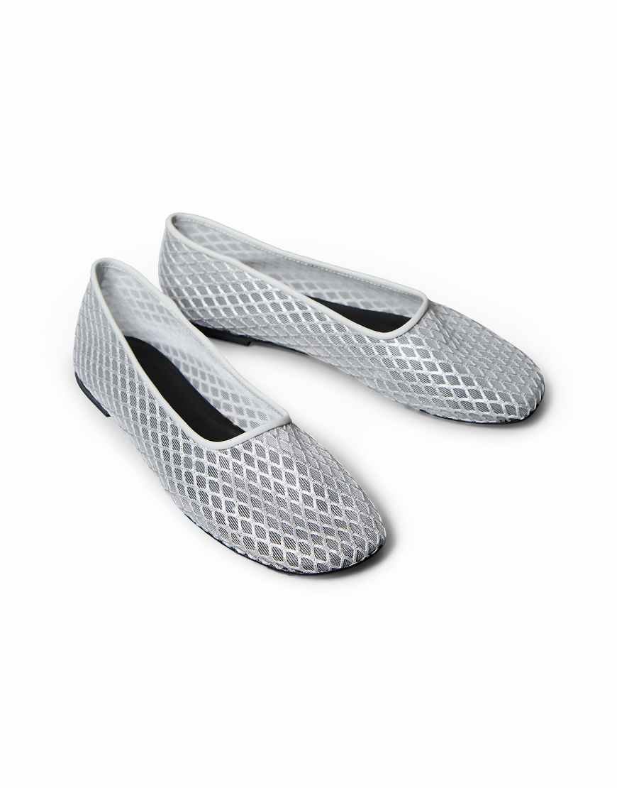 Calvin Klein Jeans - Ballerinas aus Netzstoff in Silber von Calvin Klein