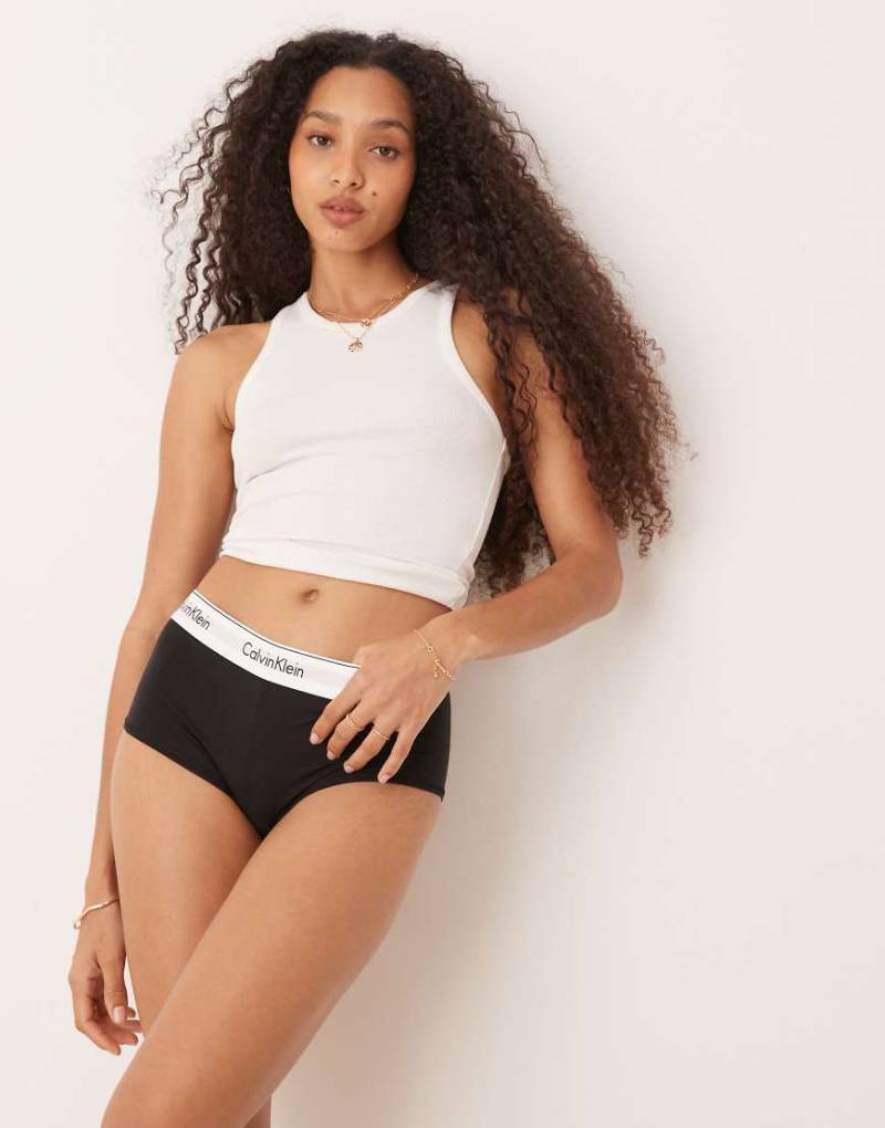 Calvin Klein - Modern Cotton - Shorty-Slip in Schwarz mit hohem Bund von Calvin Klein