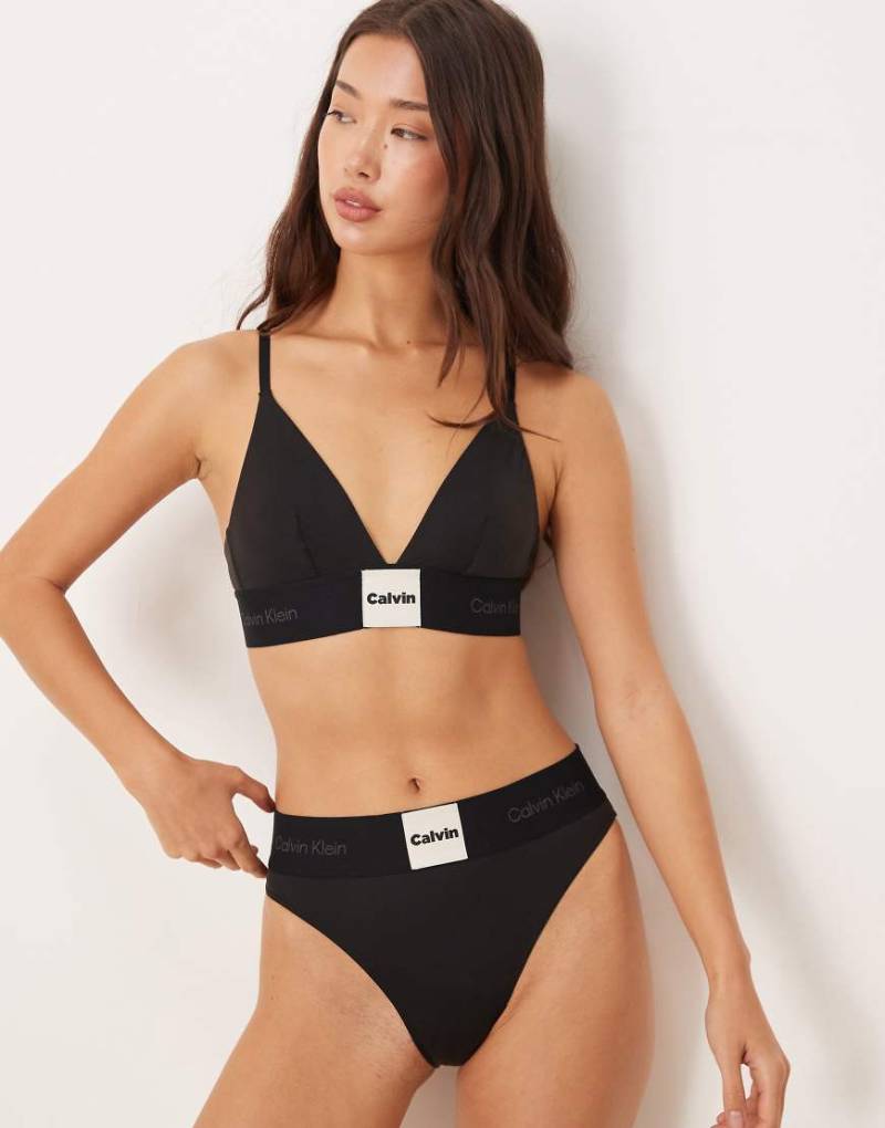 Calvin Klein - Modern Logo - Slips in Schwarz im Bikinistil mit Logoaufnäher von Calvin Klein