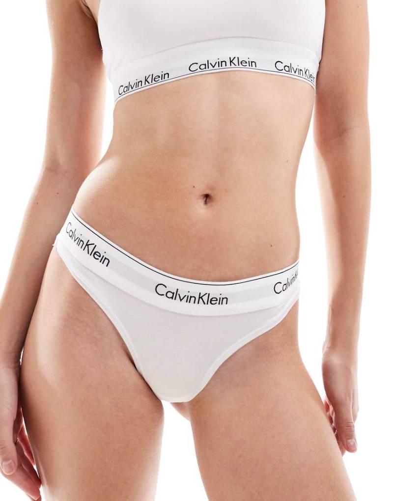 Calvin Klein - Moderner Baumwoll-Tanga in Weiß von Calvin Klein