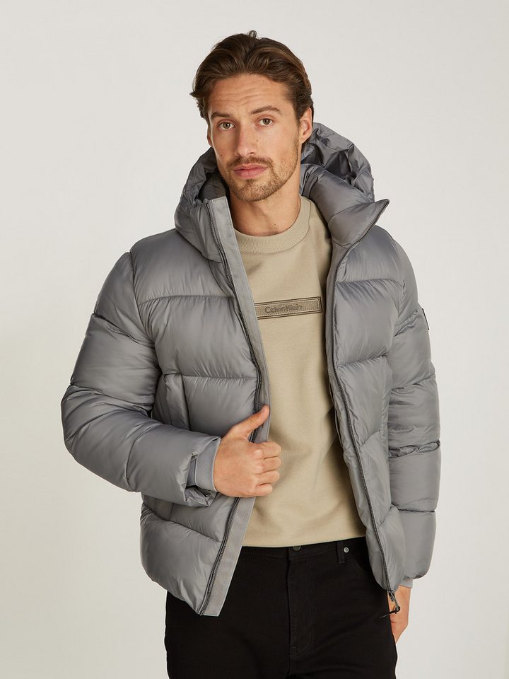 Calvin Klein Outdoorjacke HOODED QUILT PUFFER MW mit Logopatch von Calvin Klein