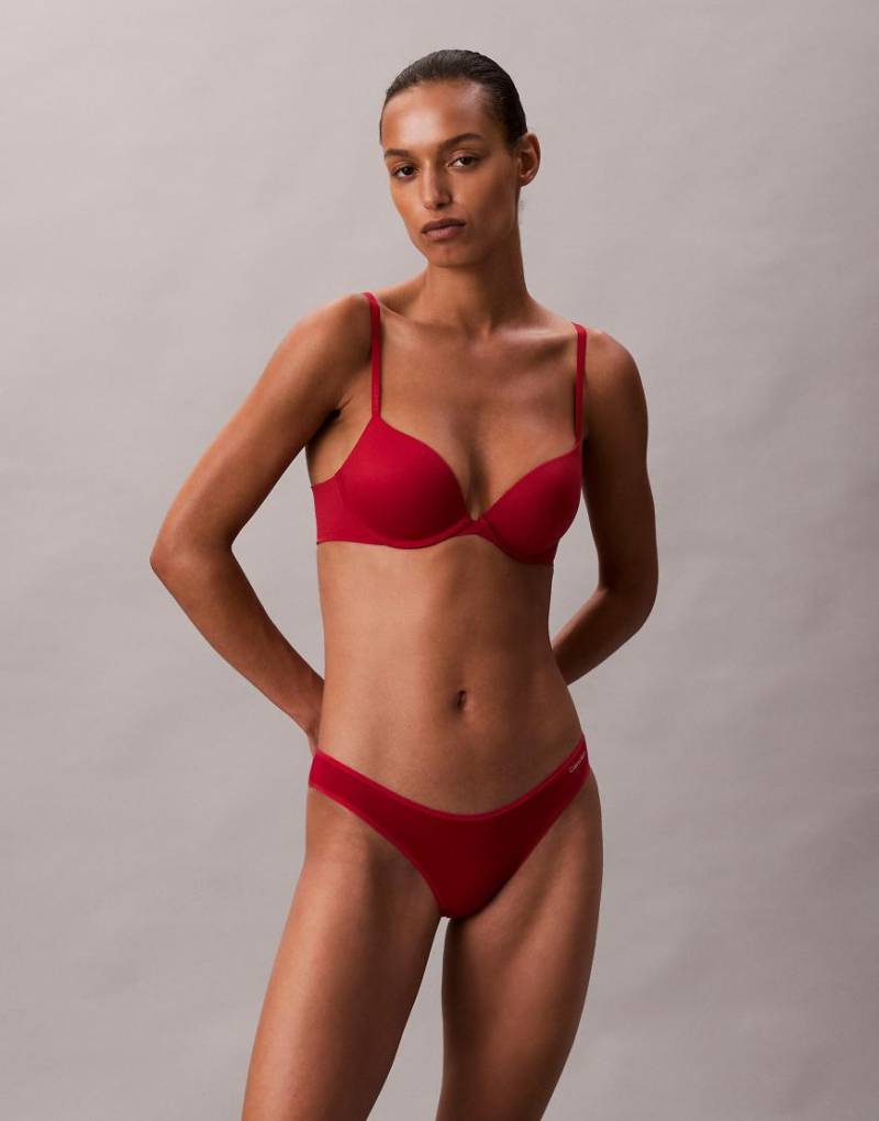 Calvin Klein - Perfectly Fit - Push-up-BH in Rot mit tiefem Ausschnitt von Calvin Klein
