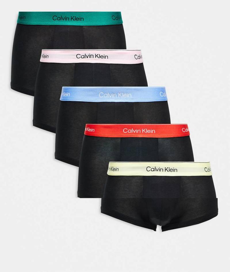 Calvin Klein Pride - 5er-Pack Unterhosen in Schwarz mit niedrigem Bund in Regenbogenfarben von Calvin Klein