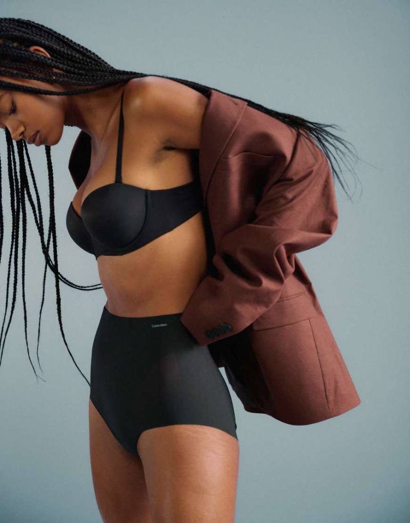 Calvin Klein Shapewear - Figurformender Slip aus nicht verrutschendem Netzstoff in Schwarz, formende Unterwäsche von Calvin Klein