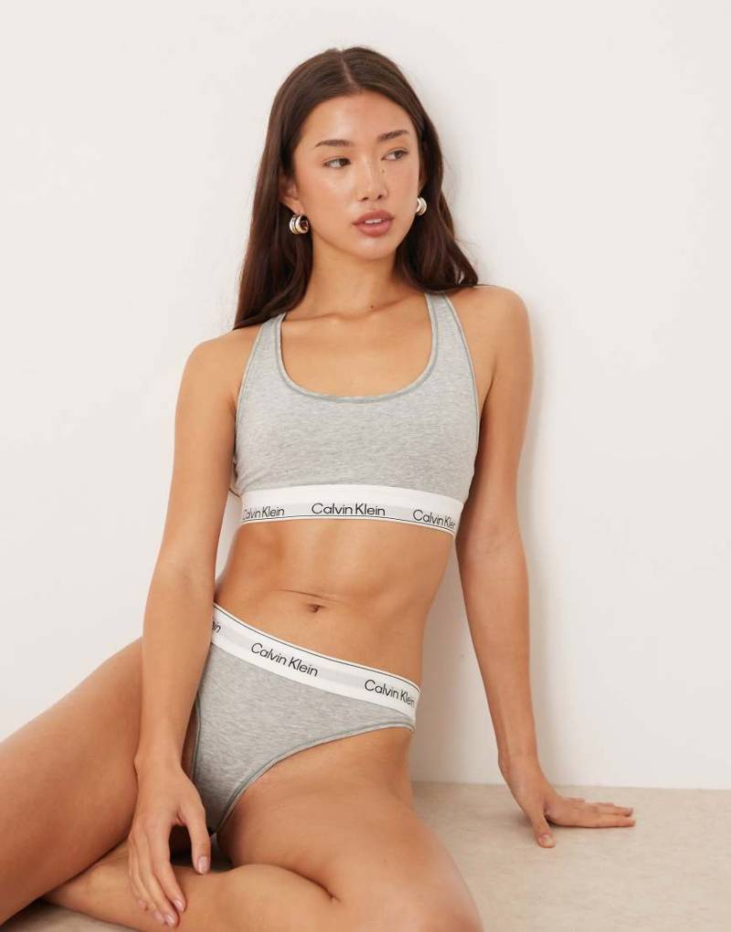 Calvin Klein - Unterfüttertes Bustier aus Baumwoll-Modal-Mix in Grau mit U-Ausschnitt von Calvin Klein
