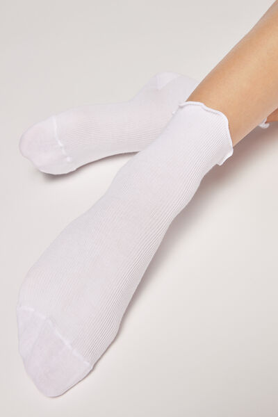 Kurze Gerippte Socken Mit Romantischem Rand Weiß Kurze Gerippte Socken Mit Romantischem Rand Weiß von Calzedonia