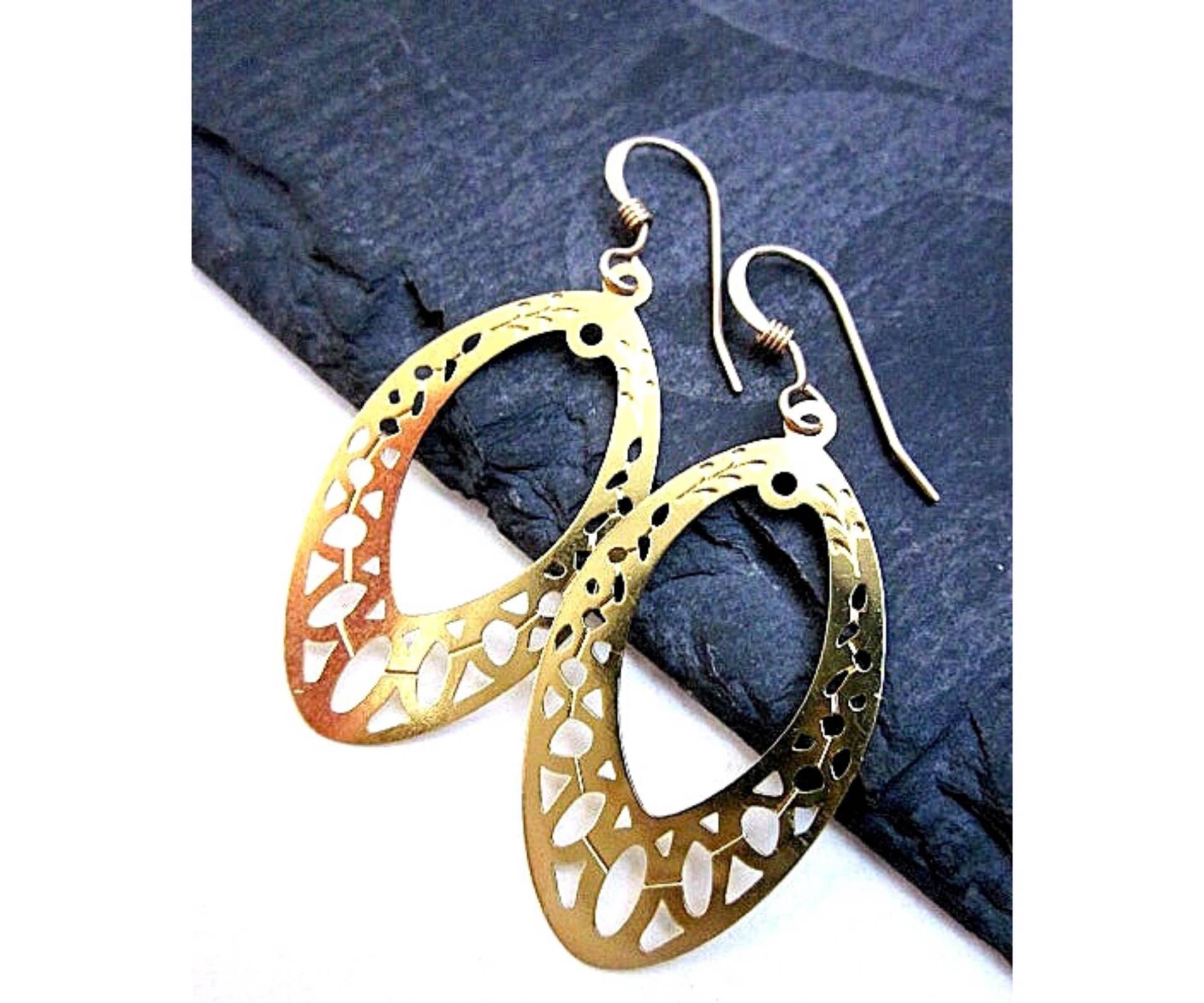 Elegante Leichte Marquise Ohrringe, Laser-Cut Metall Ohrhänger Für Den Alltag Elegante Leichte Marquise Ohrringe, Laser-Cut Metall Ohrhänger Für Den Alltag von CambaJewelry