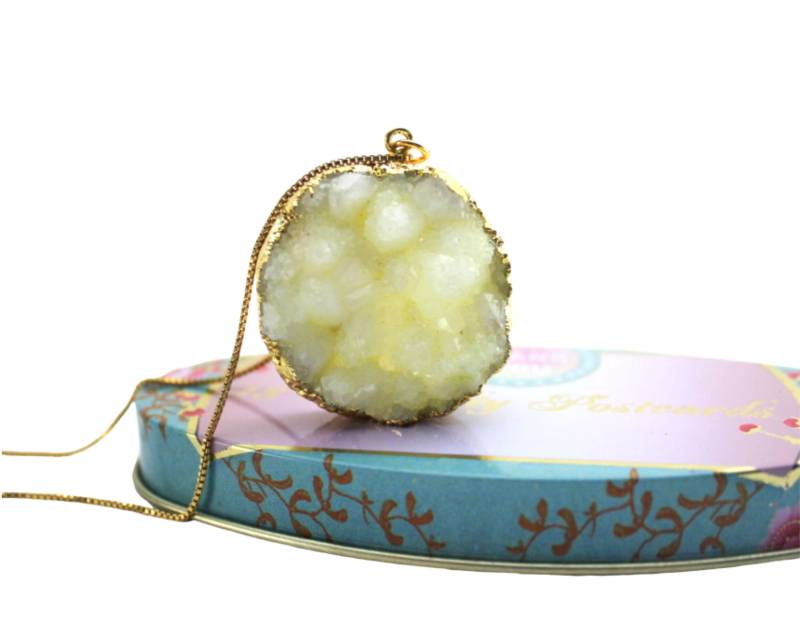 Atemberaubende Gelbe Druzy Quarz Anhänger Halskette - Boho Statement Edelstein Schmuck Für Frauen von CambaJewelry