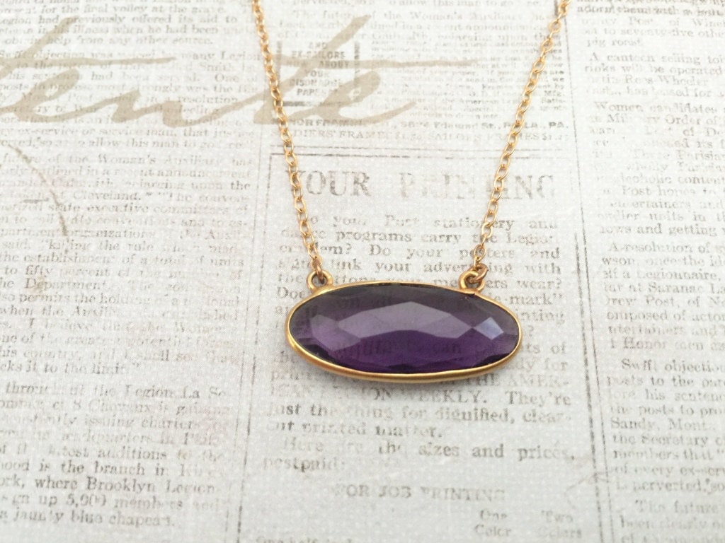 Heilende Amethyst Oval Anhänger Halskette - Lila Edelstein Schmuck Mit Goldenen Akzenten Für Frauen Heilende Amethyst Oval Anhänger Halskette - Lila Edelstein Schmuck Mit Goldenen Akzenten Für Frauen von CambaJewelry
