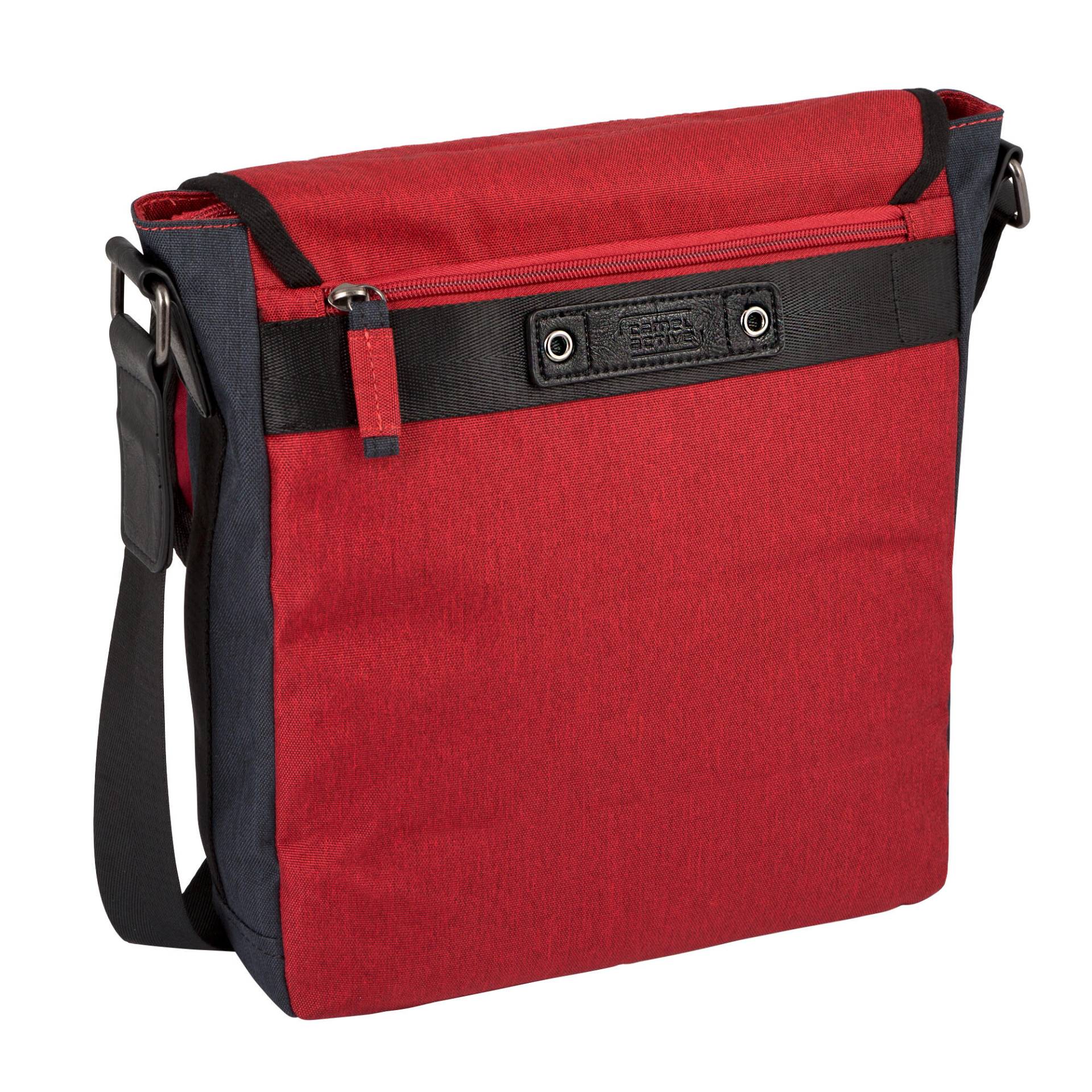 Camel Active - Satipo Flapbag M, red red - Gr. - M von Camel Active