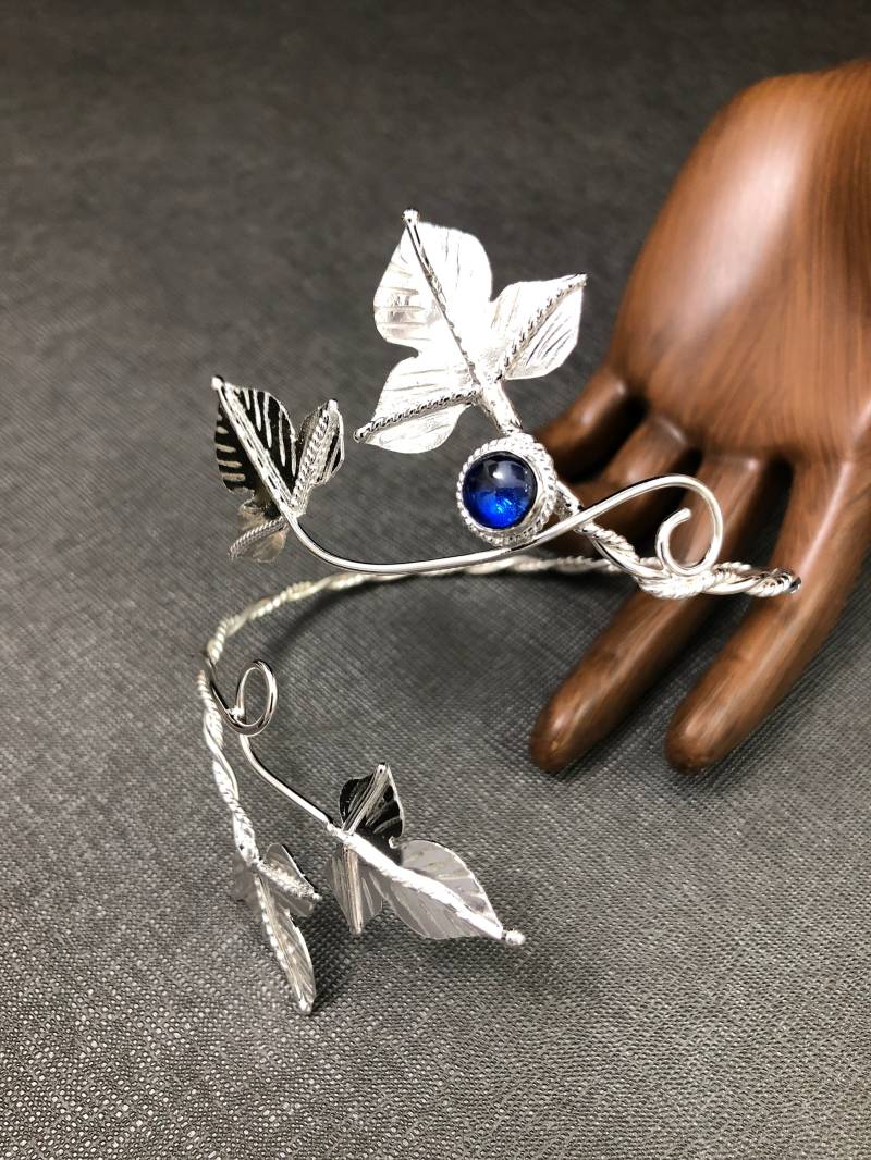 sterling Silber Ivy Blatt Oberarm Manschette Armband Mit Edelstein von Camias