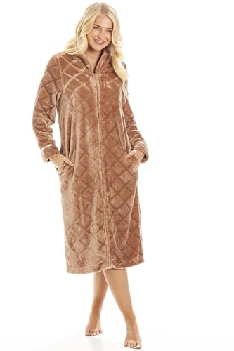 Camille Damen Superweicher Fleece-Hausmantel - Diamantprägung Luxus-Bademantel Mit Reißverschluss - Langärmelig Und Seitentaschen 50-52 BROWN Camille Damen Superweicher Fleece-Hausmantel - Diamantprägung Luxus-Bademantel Mit Reißverschluss - Langärmelig Und Seitentaschen 50-52 BROWN von Camille