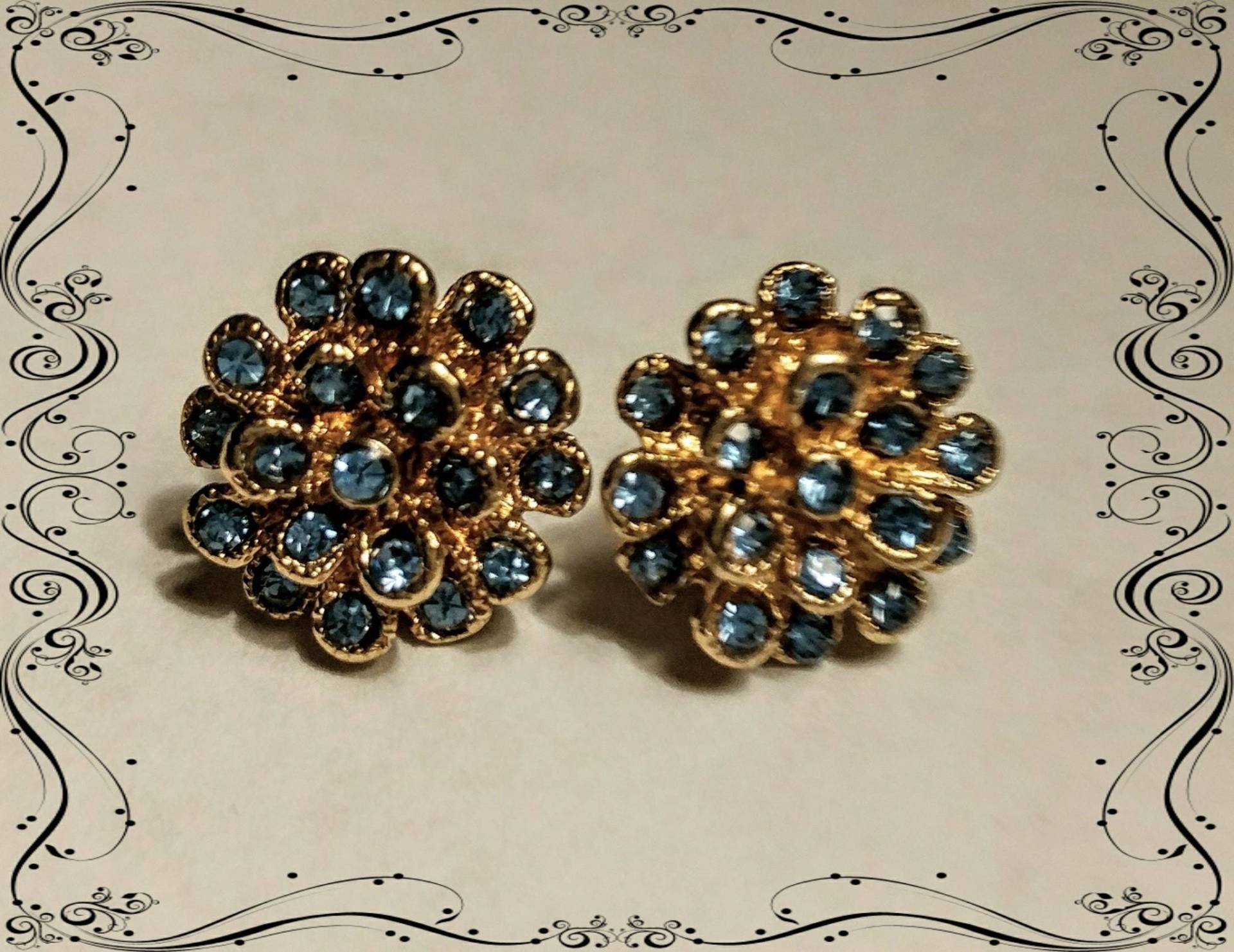 Vergoldete Ohrringe." Blume Der Liebe"Ohrringe, Blume, Ohrstecker, Hellblaue Zirkonia, Vergoldet, Geschenk, Geburtstag, Jahrestag, Nickelfrei Vergoldete Ohrringe." Blume Der Liebe"Ohrringe, Blume, Ohrstecker, Hellblaue Zirkonia, Vergoldet, Geschenk, Geburtstag, Jahrestag, Nickelfrei von CamilosJewelryBox