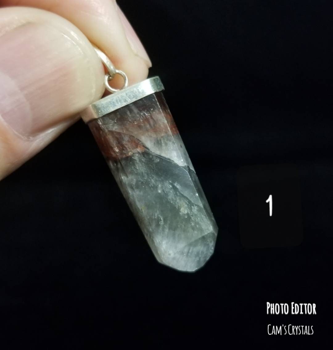 Farbe Amethyst Mit Hämatit | Super 7 Anhänger Farbe Amethyst Mit Hämatit | Super 7 Anhänger von CamsCrystals