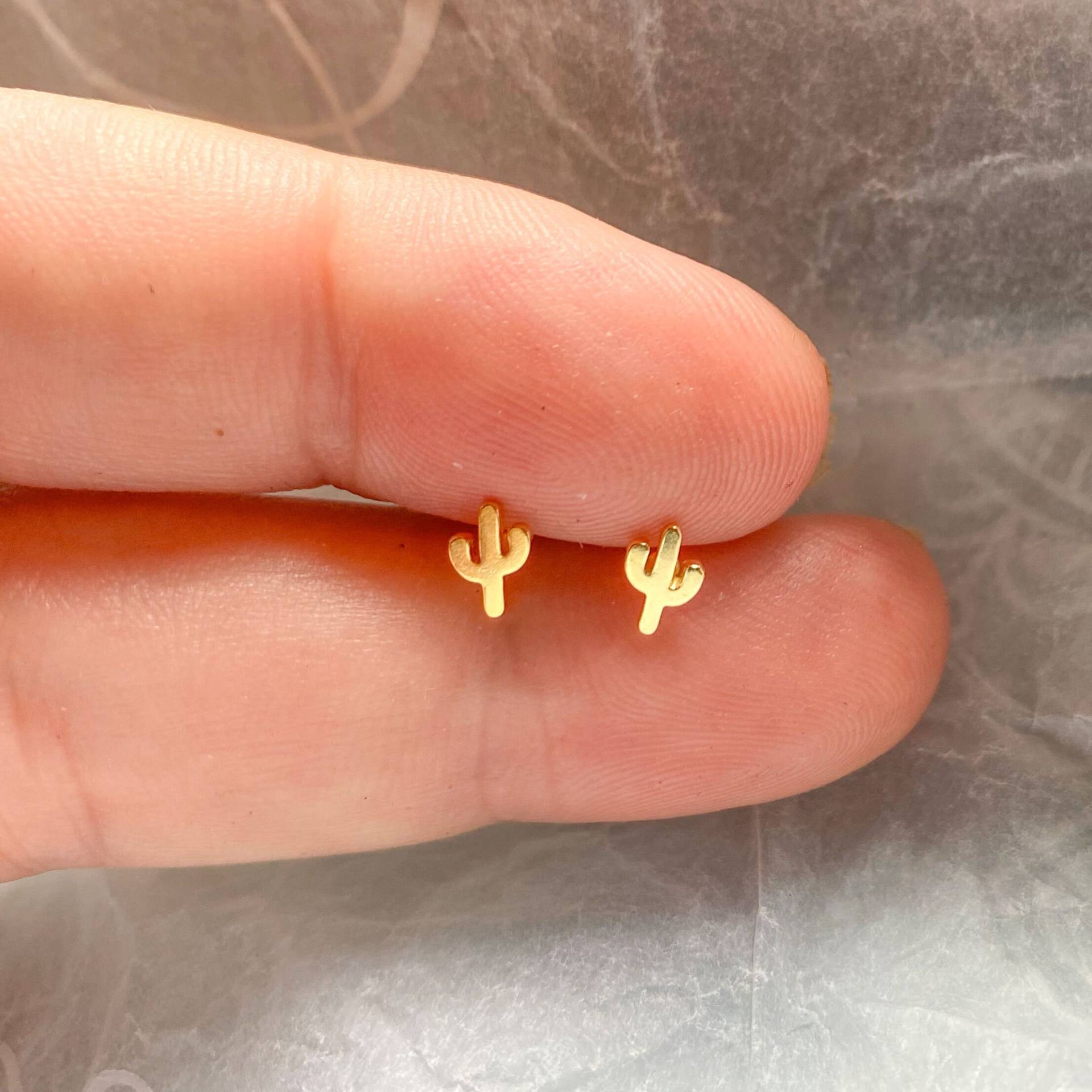 Kleine Kaktus-Ohrstecker 18K Vergoldetes Sterlingsilber von CandelaJoies