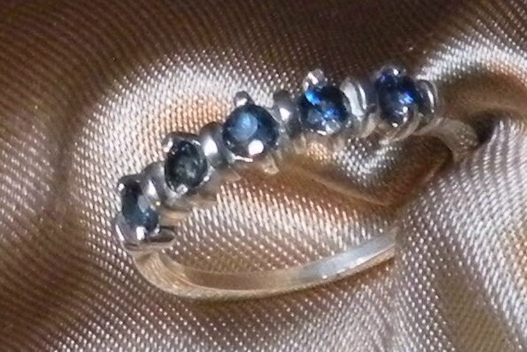5 Steine Blauer Saphir Band Oder Jubiläum von Candiesthings
