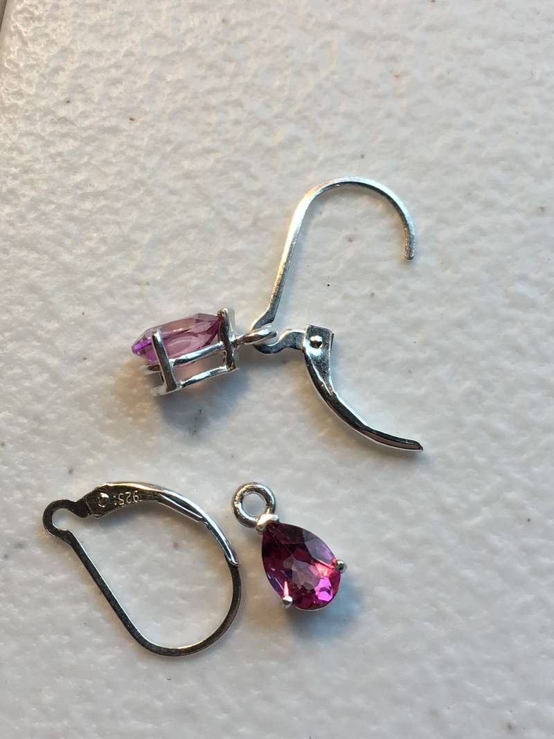 Austauschbare Ohrstähne Rosafarbenen Birnen-Topaz von Candiesthings