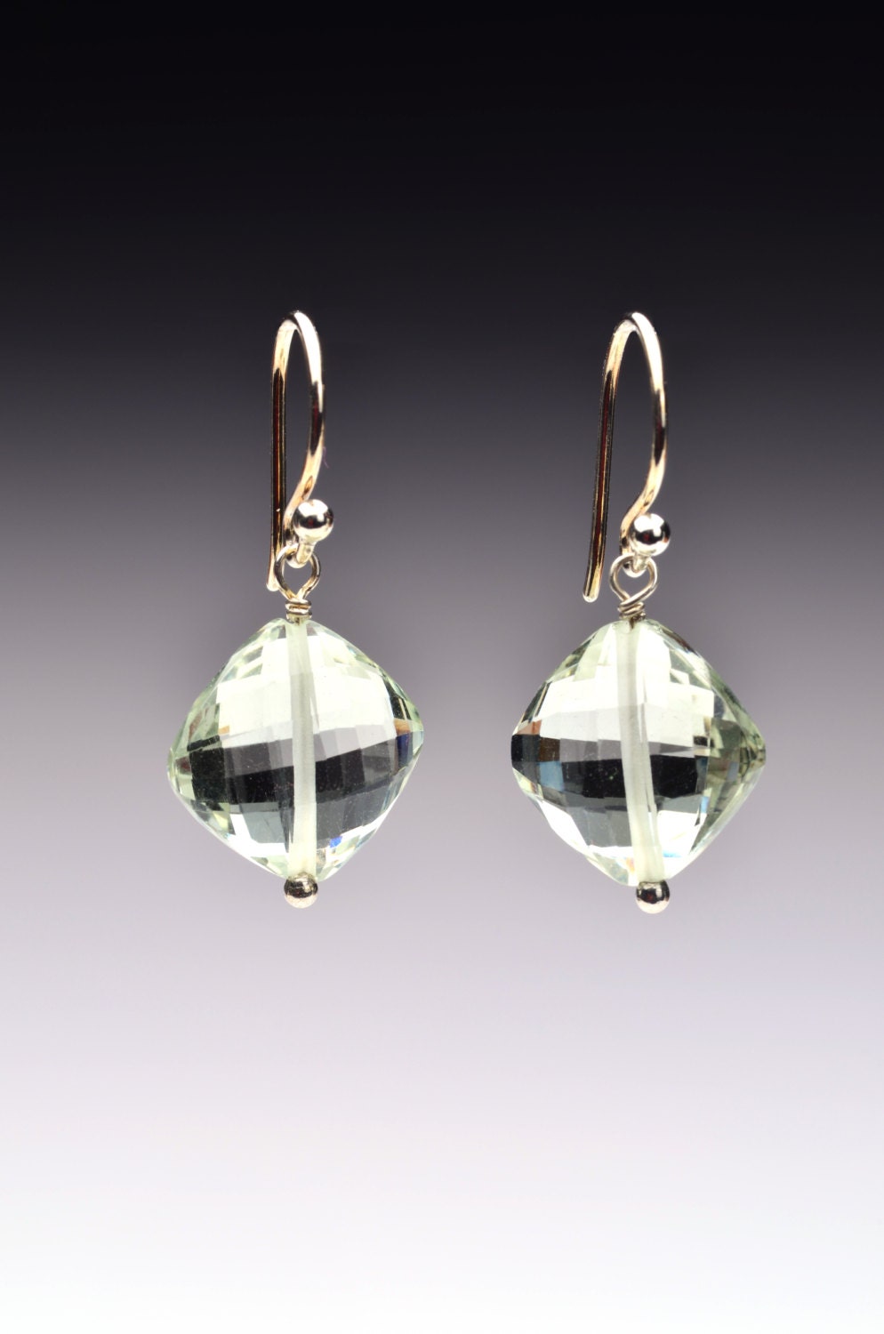 Grüne Amethyst Feinen Edelstein Ohrringe Mit Sterling Silber Grüne Amethyst Feinen Edelstein Ohrringe Mit Sterling Silber von CandyBeadsJewelry