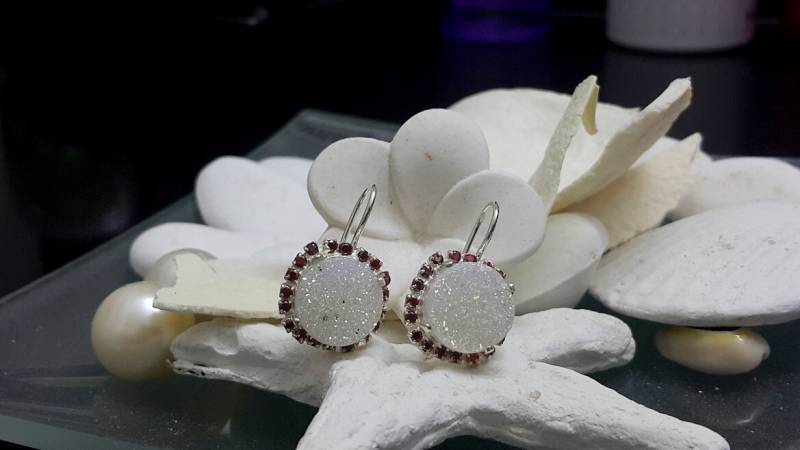 sterling Silber Druzy Quarz Ohrringe, Granat Edelstein Ohrringe von CandyCrystalsJewelry