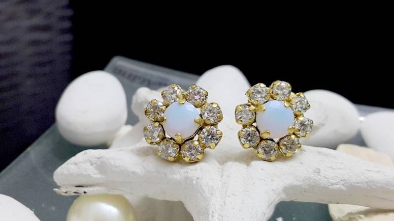 Gold Filled Opalite Ohrstecker, Swarovski Kristall Brautschmuck von CandyCrystalsJewelry