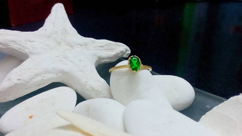Echter Smaragd Ring 14K Gold Filled Stacking Ring von CandySimpleJewelry