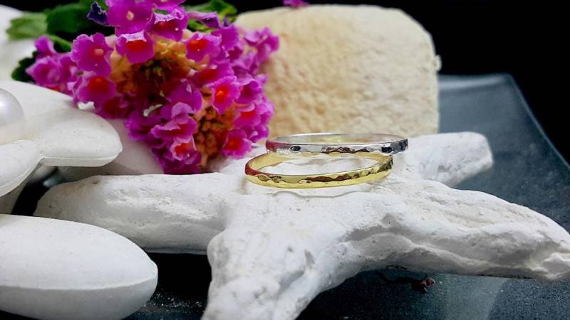 Gehämmerter Gold Filled Ring Schlichte Ringschiene | 1.5 Mm von CandySimpleJewelry