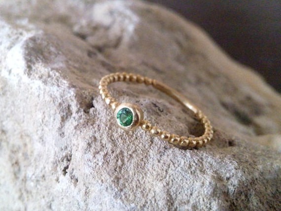 Kleiner Labrador Smaragd Ring 14K Gold Filled Geburtsstein Ring von CandySimpleJewelry