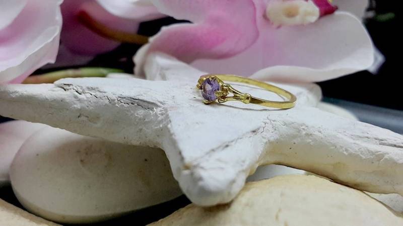 Lavendel Amethyst Ring 14K Gold Filled Stacking Ring von CandySimpleJewelry