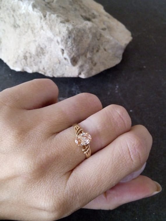 Ovaler Pfirsich-Topas Ring 14K Gold Filled Filigraner Ehering von CandySimpleJewelry