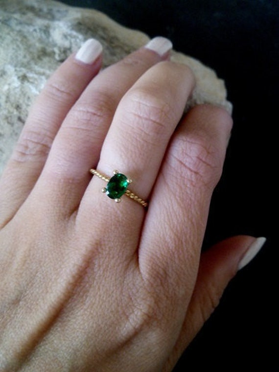 Ovaler Smaragd Ring 14K Gold Filled Stacking Ring von CandySimpleJewelry