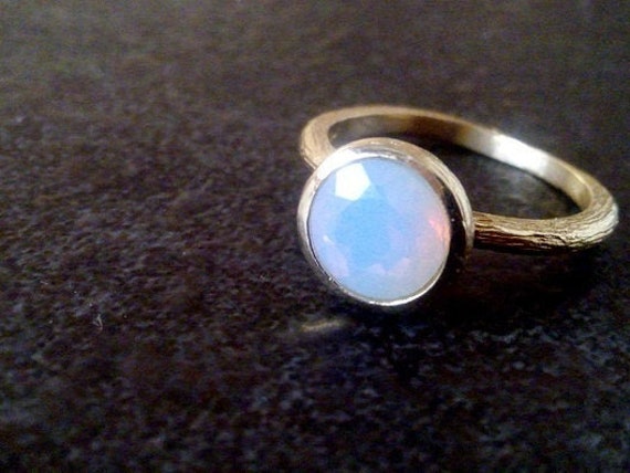 Regenbogen Mondstein Ring - Edelstein Charm Schmuck Goldring Schlichter von CandySimpleJewelry