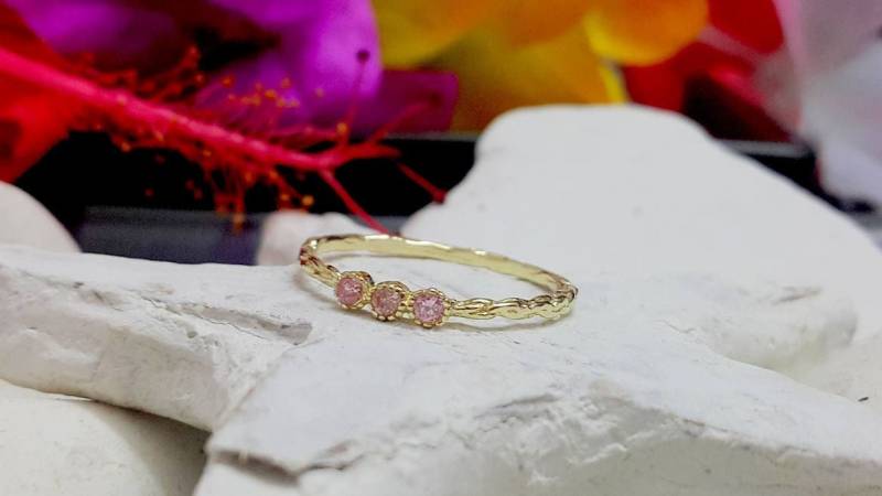 Rosenquarz Ring 14K Gold Filled Stapelbares Edelstein Band von CandySimpleJewelry